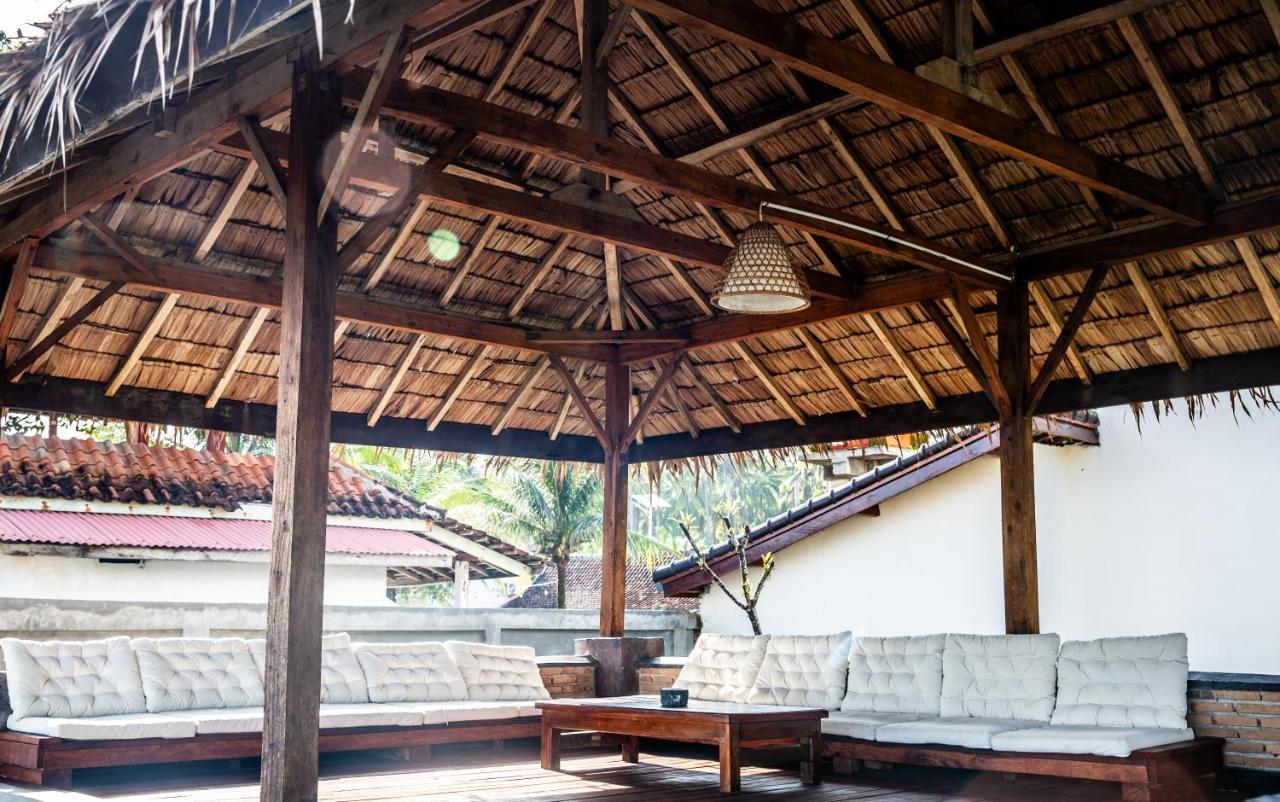 The Ujung Bocur Bungalows Krui Bagian luar foto
