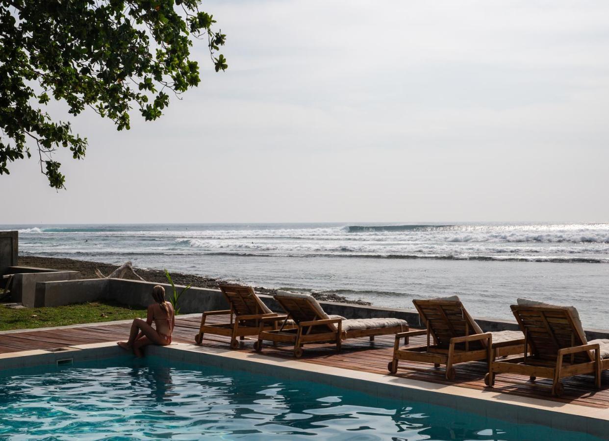 The Ujung Bocur Bungalows Krui Bagian luar foto