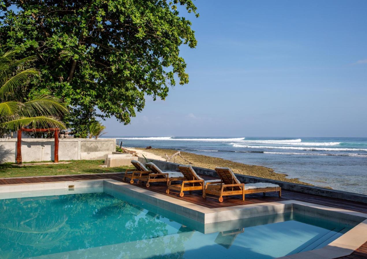 The Ujung Bocur Bungalows Krui Bagian luar foto